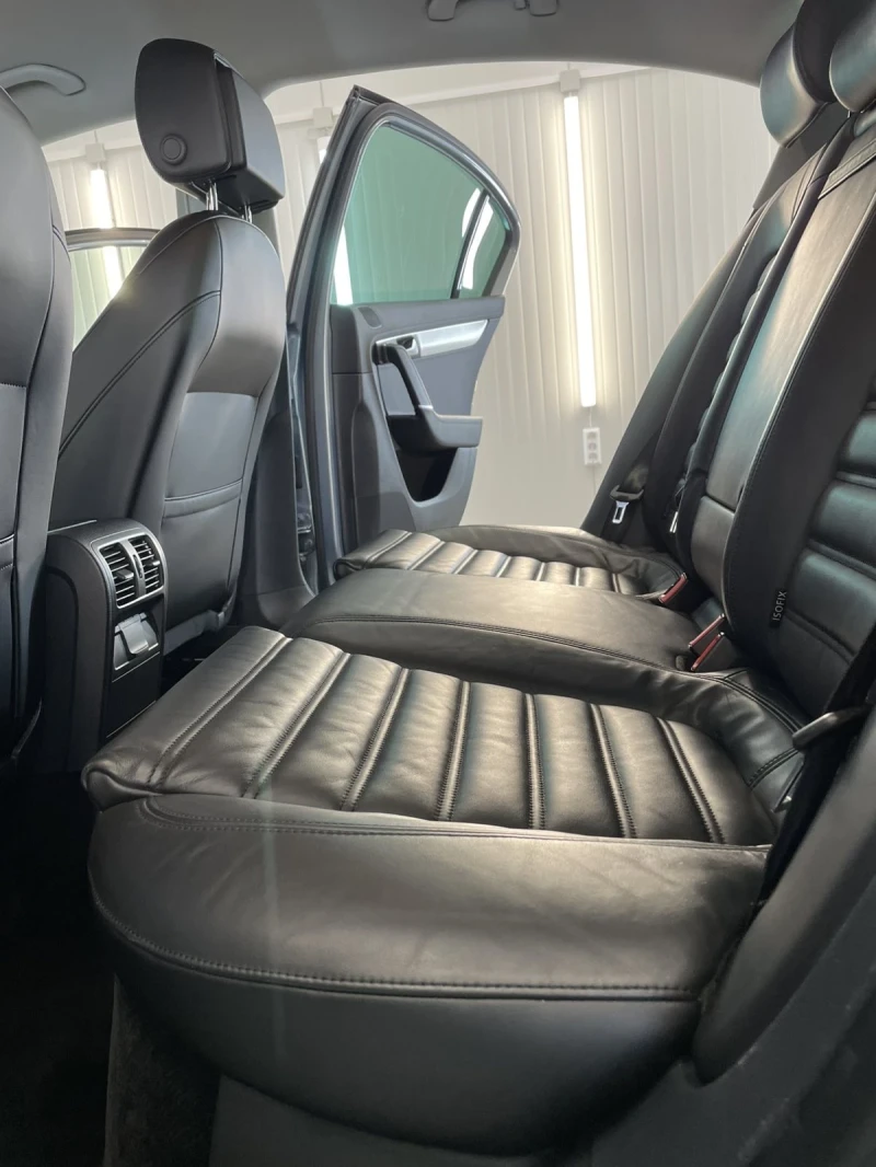 VW Passat B7 DSG SEDAN, снимка 11 - Автомобили и джипове - 52161083
