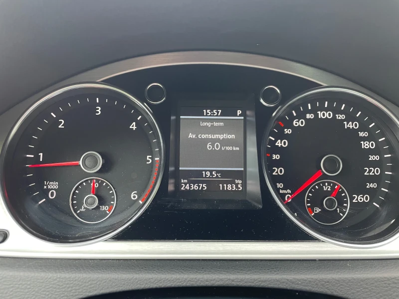 VW Passat B7 DSG SEDAN, снимка 14 - Автомобили и джипове - 52161083