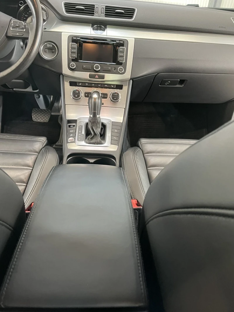 VW Passat B7 DSG SEDAN, снимка 10 - Автомобили и джипове - 52161083