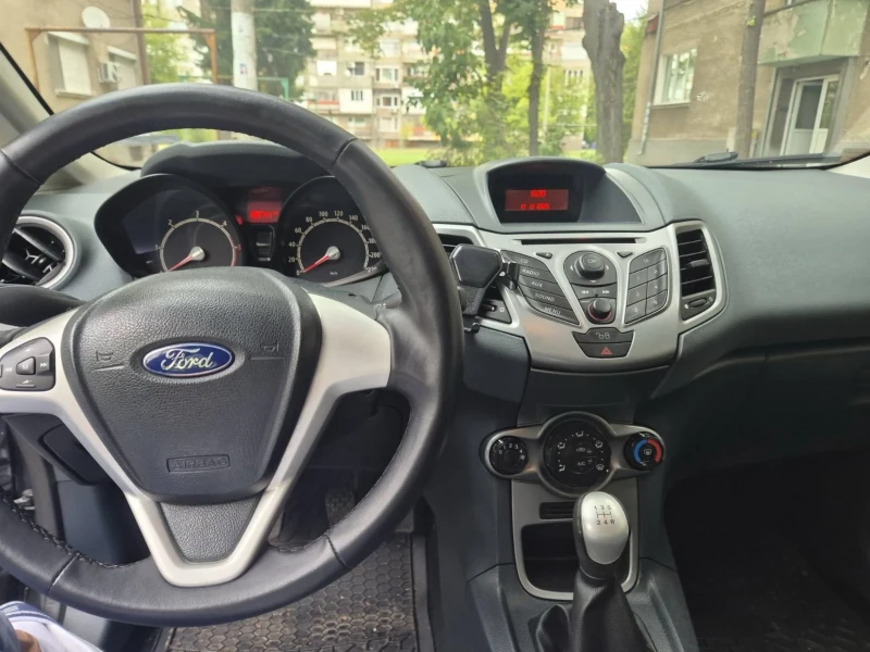 Ford Fiesta, снимка 4 - Автомобили и джипове - 52510127