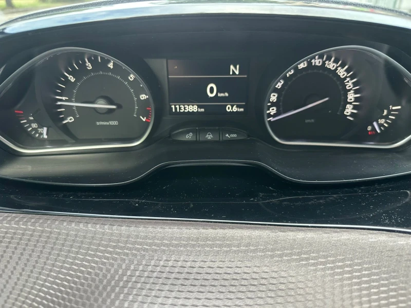 Peugeot 2008 113400km, панорама, 1.2-автомат, нов внос, снимка 6 - Автомобили и джипове - 52068485