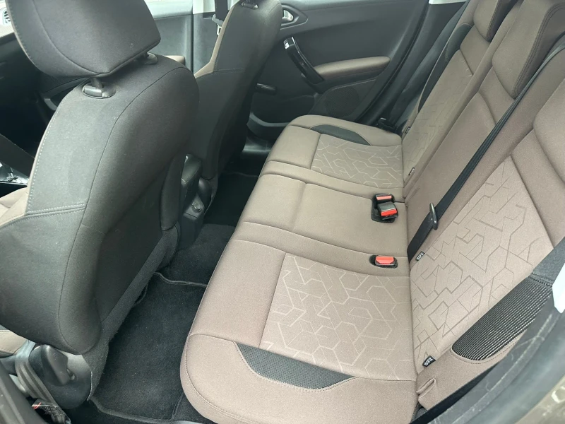 Peugeot 2008 113400km, панорама, 1.2-автомат, нов внос, снимка 9 - Автомобили и джипове - 52068485
