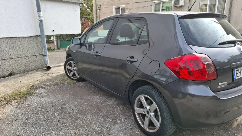 Toyota Auris, снимка 2 - Автомобили и джипове - 52133472