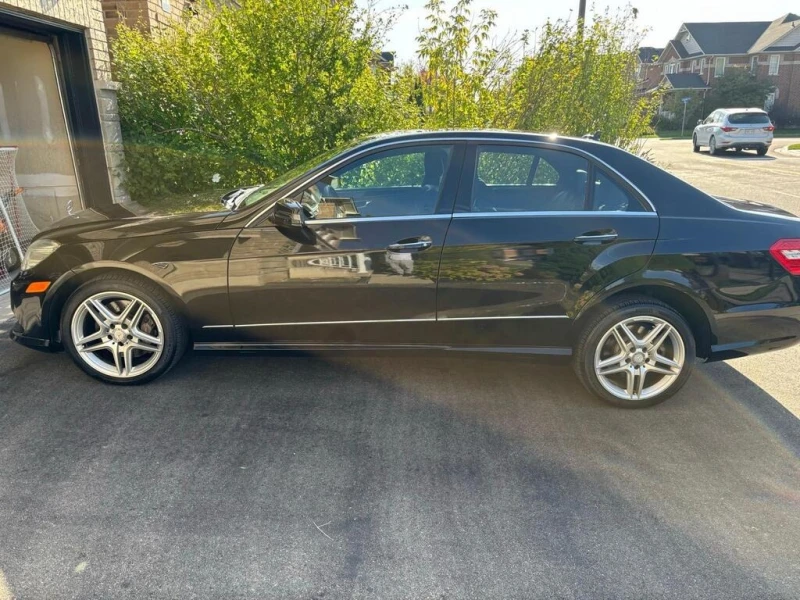 Mercedes-Benz E 500 550 * * 4MATIC * * CARFAX * * АВТО КРЕДИТ * * , снимка 2 - Автомобили и джипове - 52650180