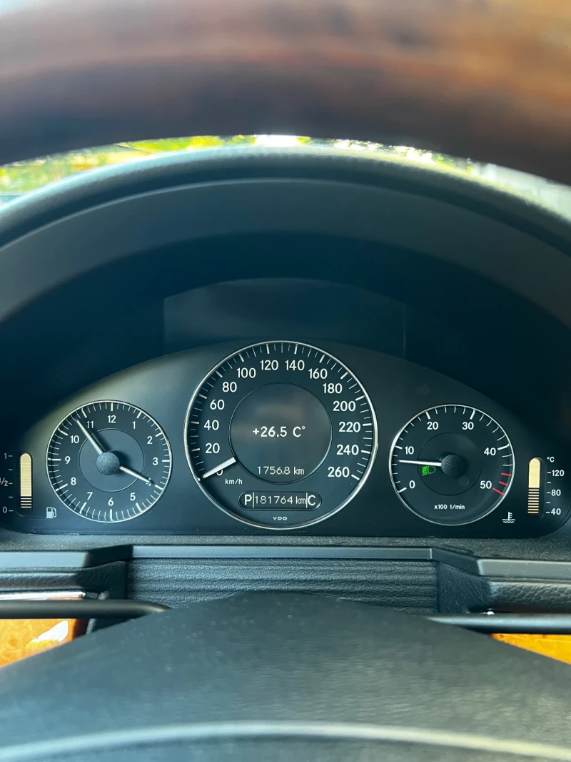 Mercedes-Benz E 320 Facelift , снимка 13 - Автомобили и джипове - 52885305