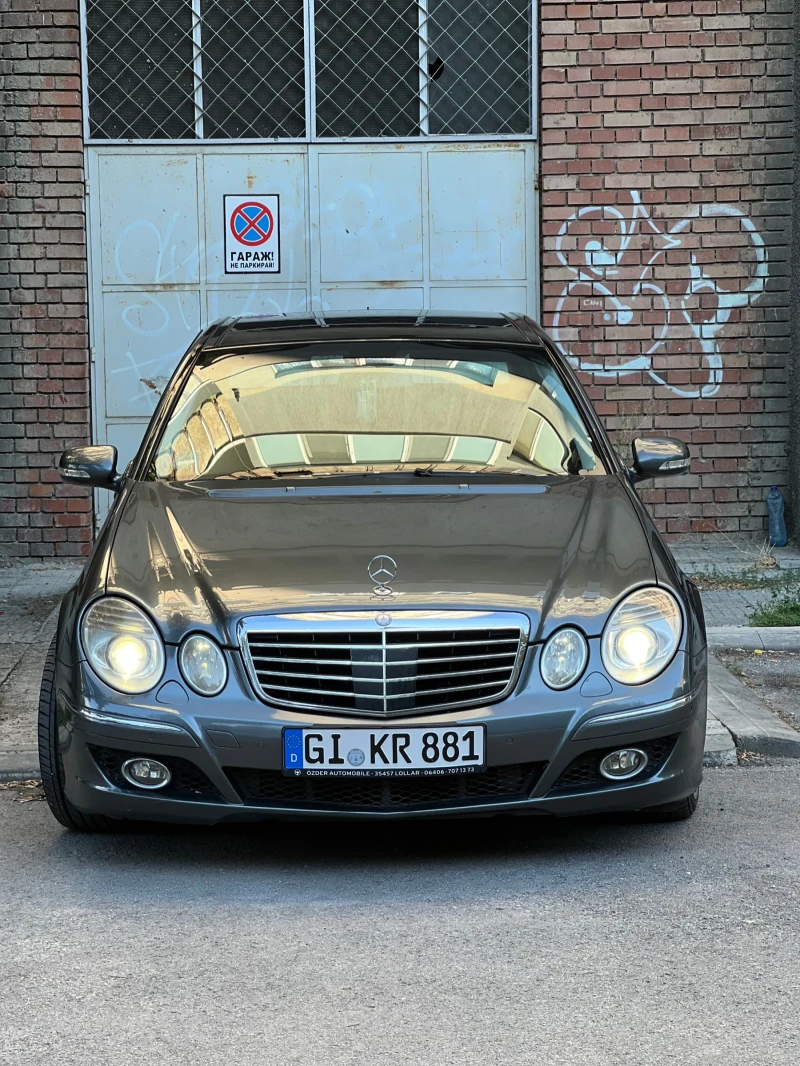 Mercedes-Benz E 320 Facelift , снимка 8 - Автомобили и джипове - 52885305