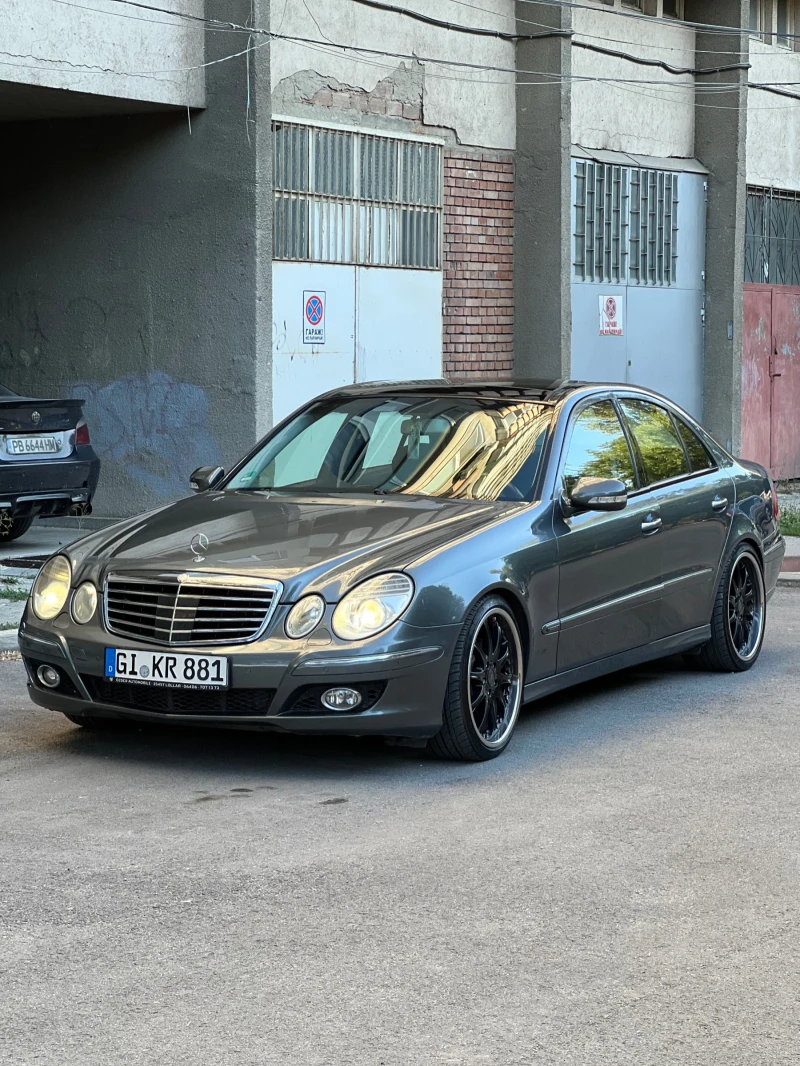 Mercedes-Benz E 320 Facelift , снимка 5 - Автомобили и джипове - 52885305