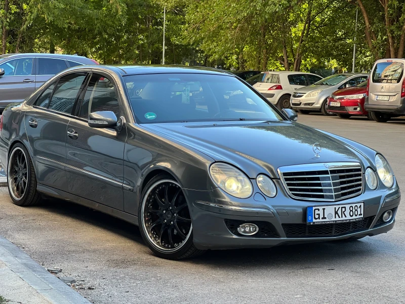 Mercedes-Benz E 320 Facelift , снимка 9 - Автомобили и джипове - 52885305