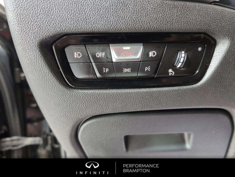 BMW 330 * xDrive NA * CARFAX * ЦЕНА ДО БГ, снимка 12 - Автомобили и джипове - 53274806