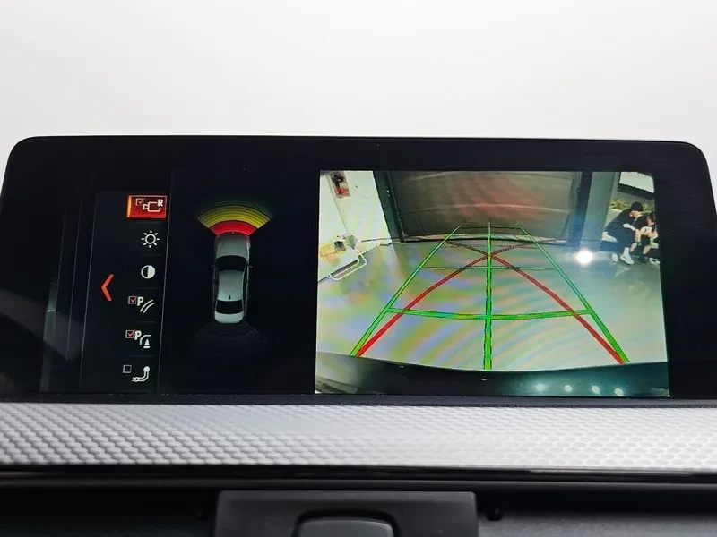 BMW 320 i, снимка 14 - Автомобили и джипове - 54592494