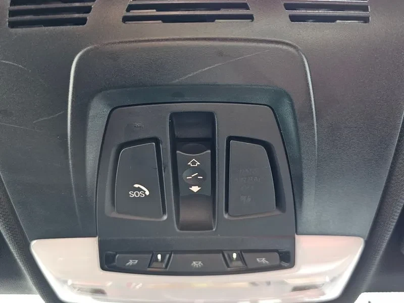 BMW 320 i, снимка 15 - Автомобили и джипове - 54592494