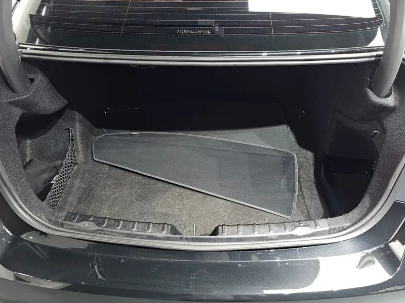BMW 320 i, снимка 17 - Автомобили и джипове - 54592494