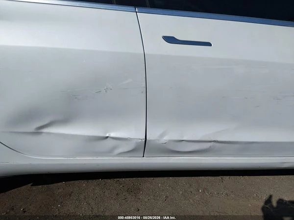 Tesla Model 3, снимка 7 - Автомобили и джипове - 56198887