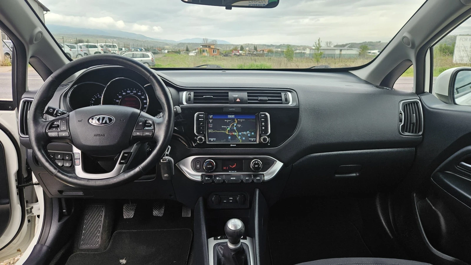 Kia Rio 1.3i - изображение 6