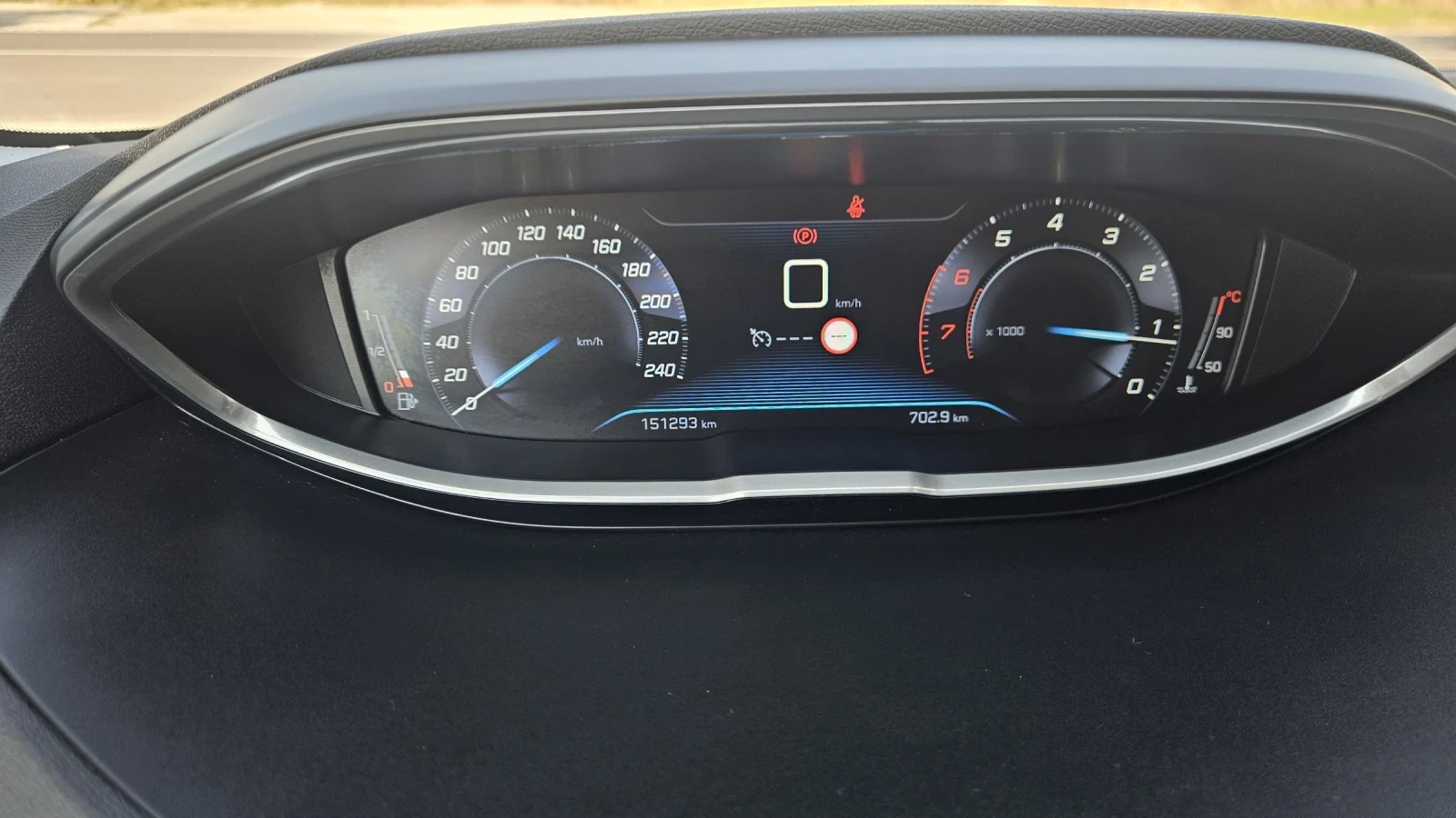 Peugeot 3008 1.2turbo PureTech Allure | Mobile.bg — изображение 6