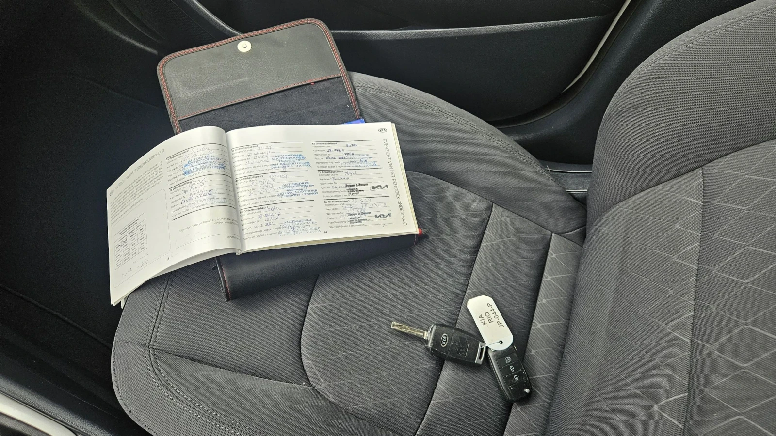 Kia Rio 1.3i - изображение 10