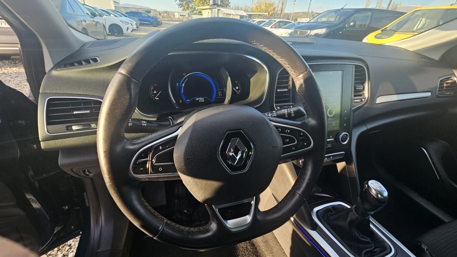 Renault Megane 1.2turbo Bose - изображение 5