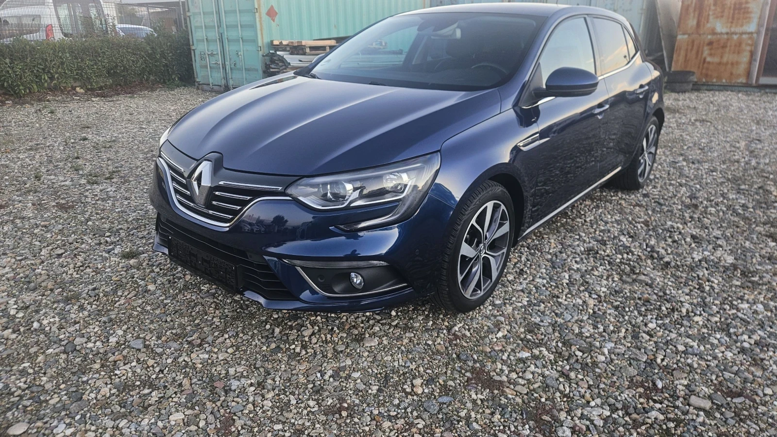 Renault Megane 1.2turbo Bose - изображение 2