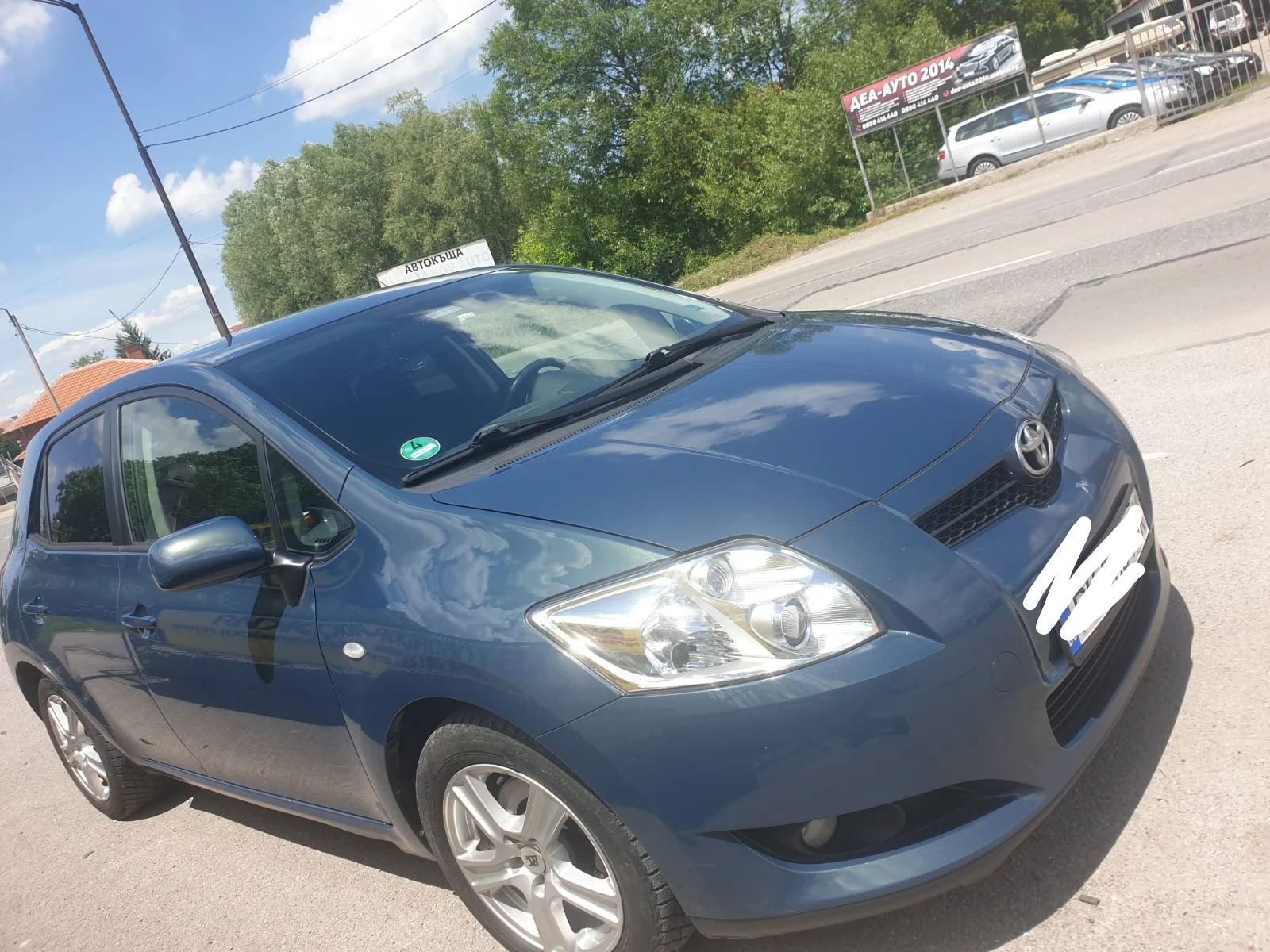 Toyota Auris  - изображение 2