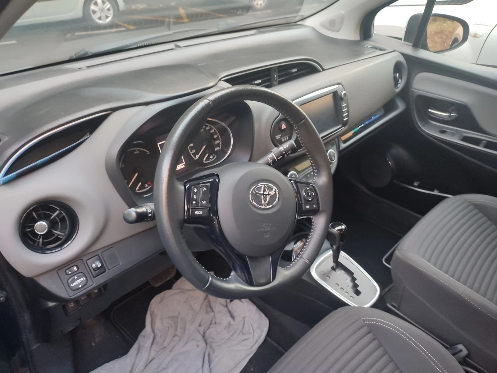 Toyota Yaris  - изображение 7