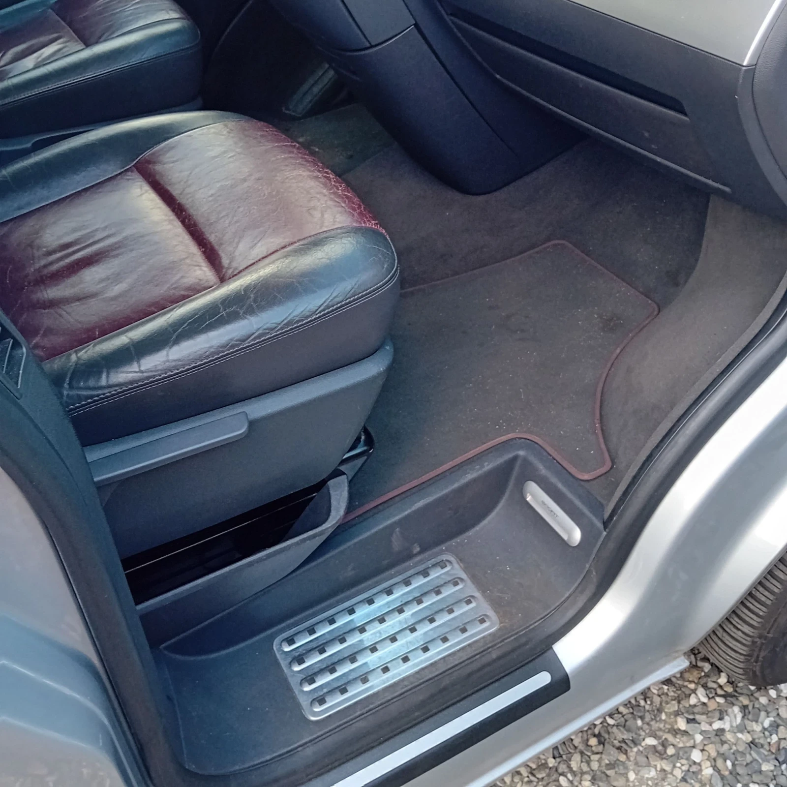VW Multivan Т 5 Edition 2.5 TDI 174 кс - изображение 9