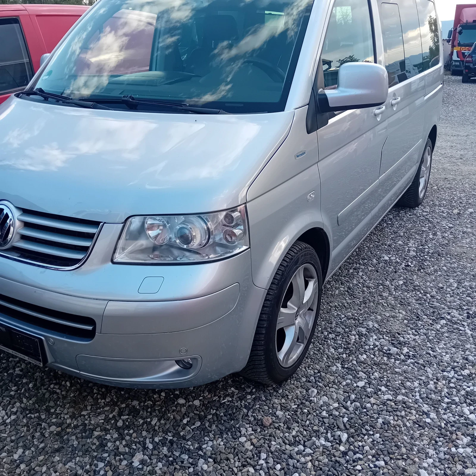 VW Multivan Т 5 Edition 2.5 TDI 174 кс - изображение 2