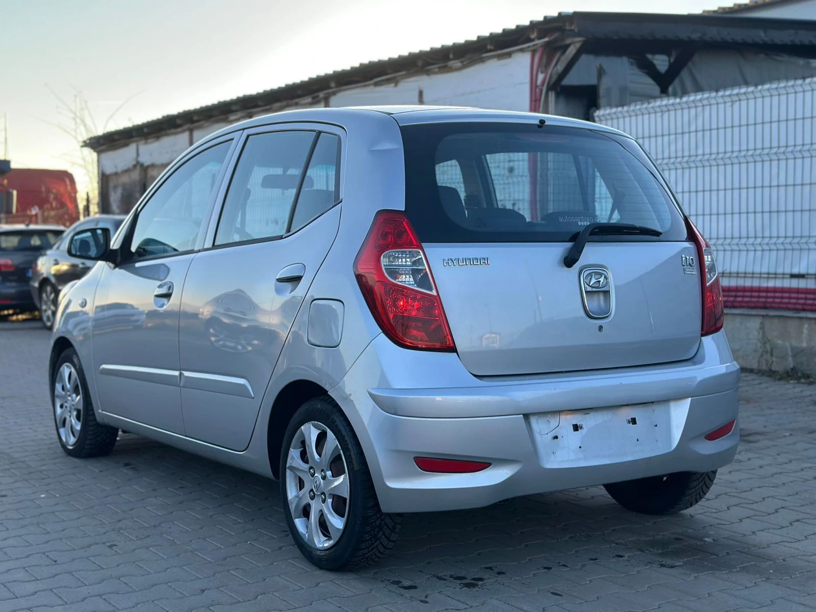 Hyundai I10 / 1.1I / 69 HP / EURO 5 / 4 ЦИЛИНДЪРА /  - изображение 3