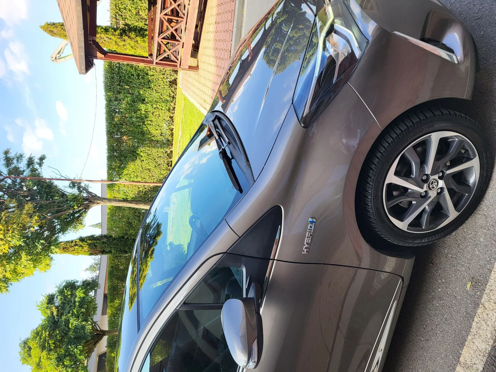 Toyota Yaris 1.5 Hybrid Sol - изображение 2