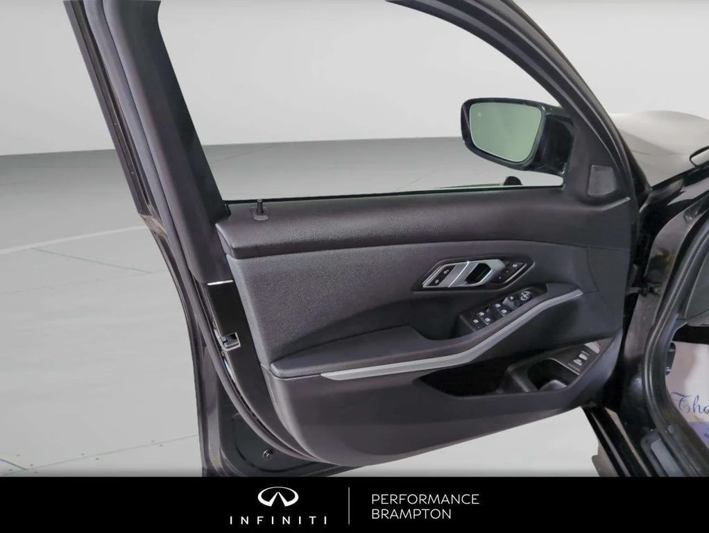 BMW 330 * xDrive NA * CARFAX * ���� �� �� | Mobile.bg � ����������� 13