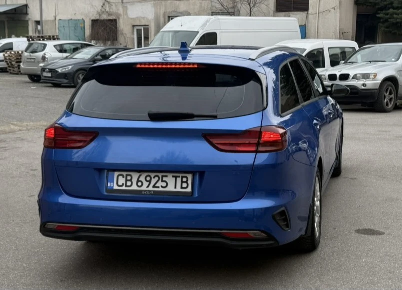 Kia Ceed SW Comfort, снимка 2 - Автомобили и джипове - 54121565