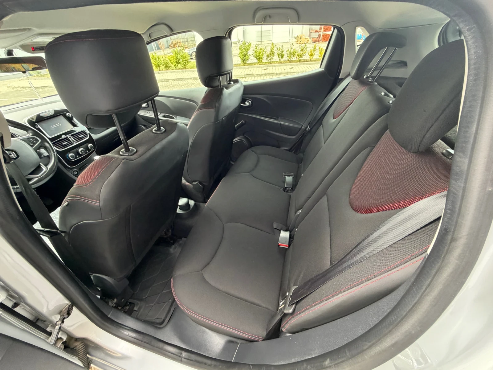 Renault Clio, снимка 9 - Автомобили и джипове - 54179847