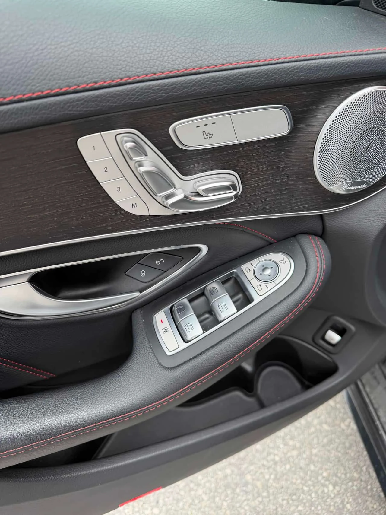 Mercedes-Benz C 43 AMG ПАНОРАМА * ПОДГРЕВ * BURMESTER * ДИГИТАЛНО ТАБЛО, снимка 9 - Автомобили и джипове - 54383804