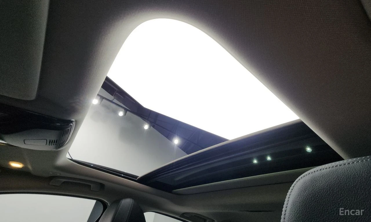BMW 320 i Luxury* M-Pack* ХЕДЪП* КАМЕРА* ШИБИДАХ* ПОДГРЕВ*, снимка 15 - Автомобили и джипове - 54713866