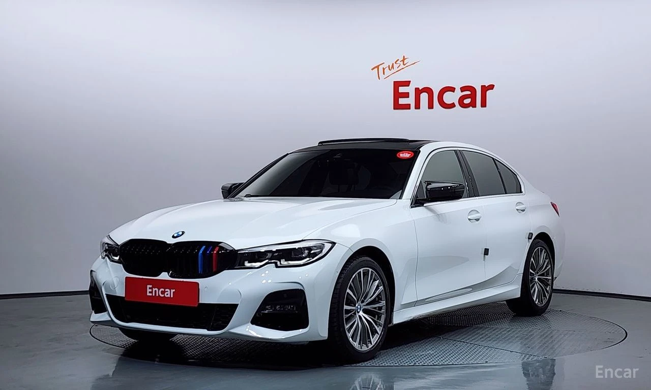 BMW 320 i Luxury* M-Pack* ХЕДЪП* КАМЕРА* ШИБИДАХ* ПОДГРЕВ*