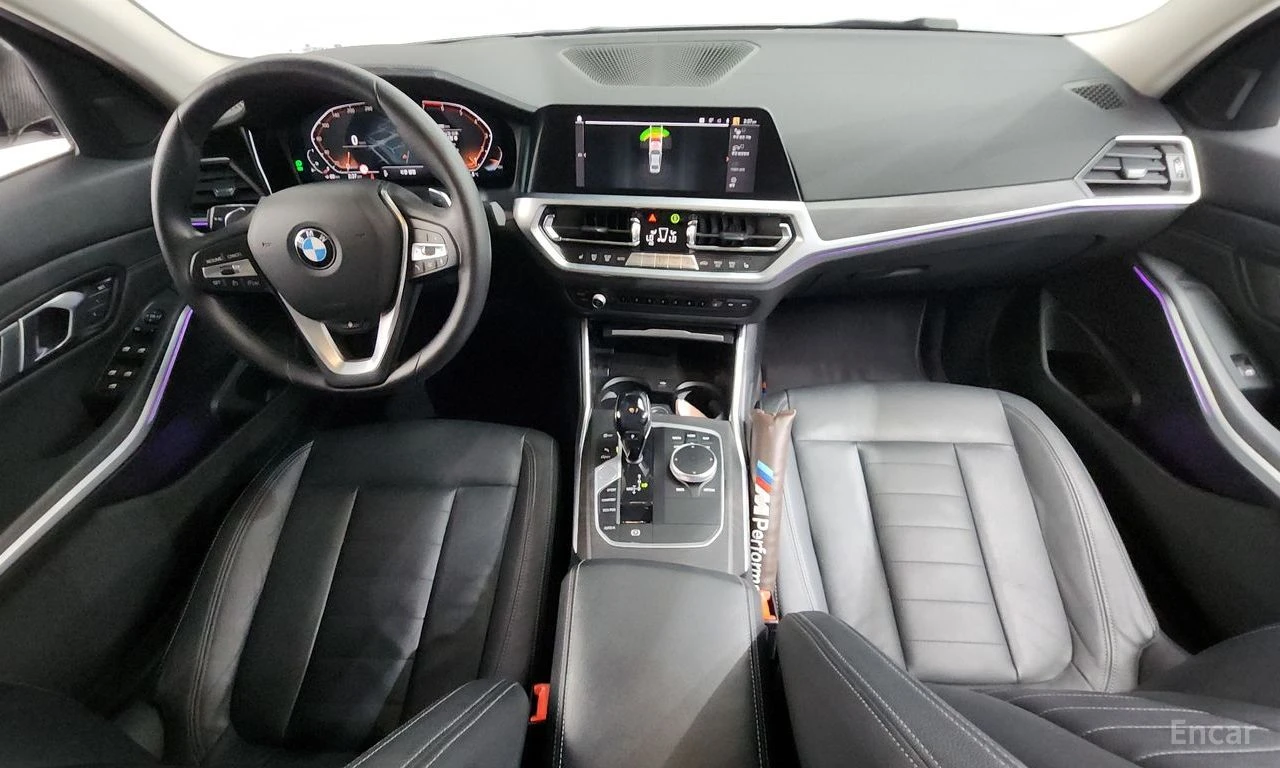 BMW 320 i Luxury* M-Pack* ХЕДЪП* КАМЕРА* ШИБИДАХ* ПОДГРЕВ*, снимка 8 - Автомобили и джипове - 54713866