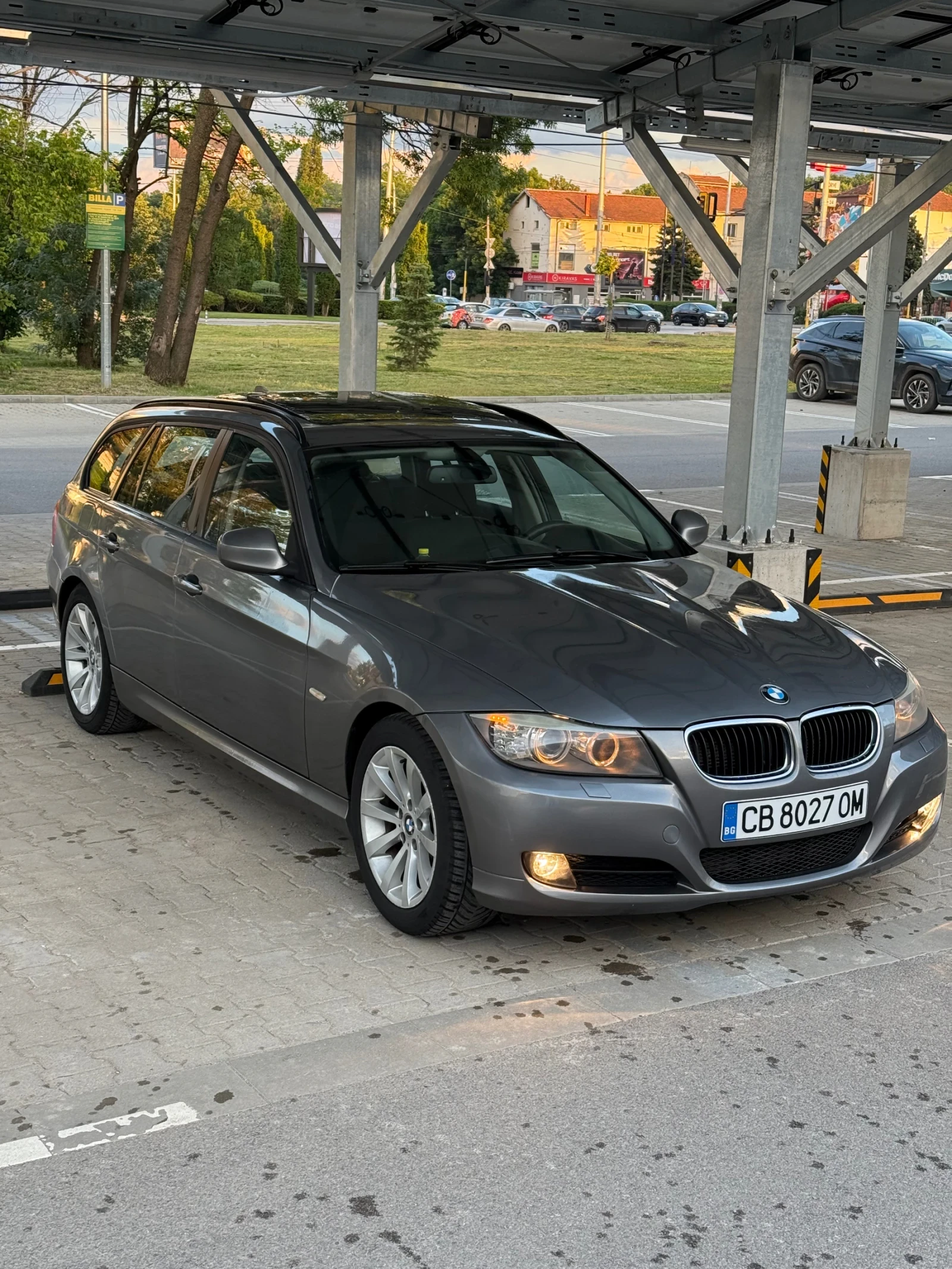 BMW 320 Само задно, снимка 3 - Автомобили и джипове - 54812114