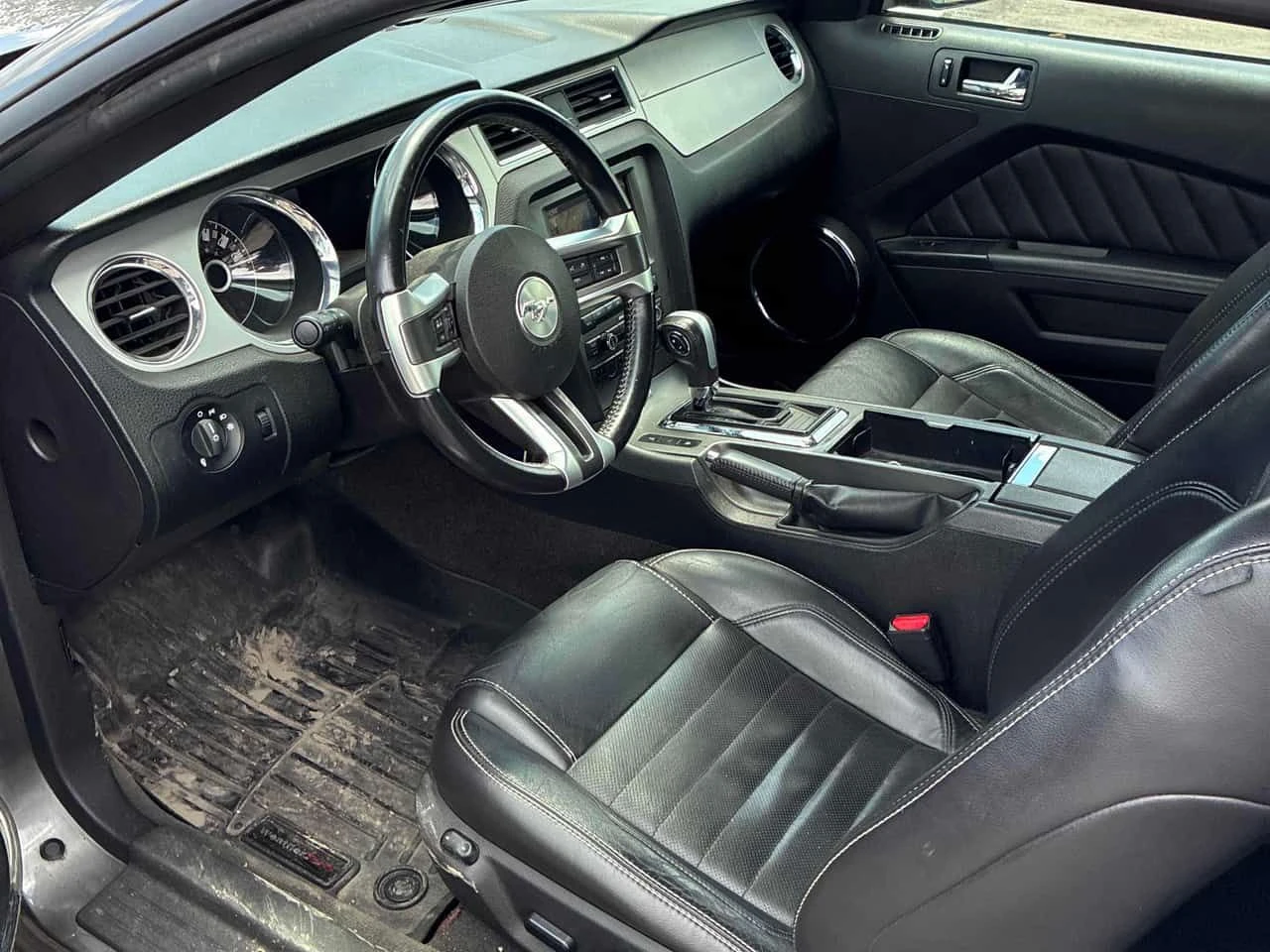 Ford Mustang * V6 Premium * CARFAX * ���� �� �� | Mobile.bg � ����������� 12