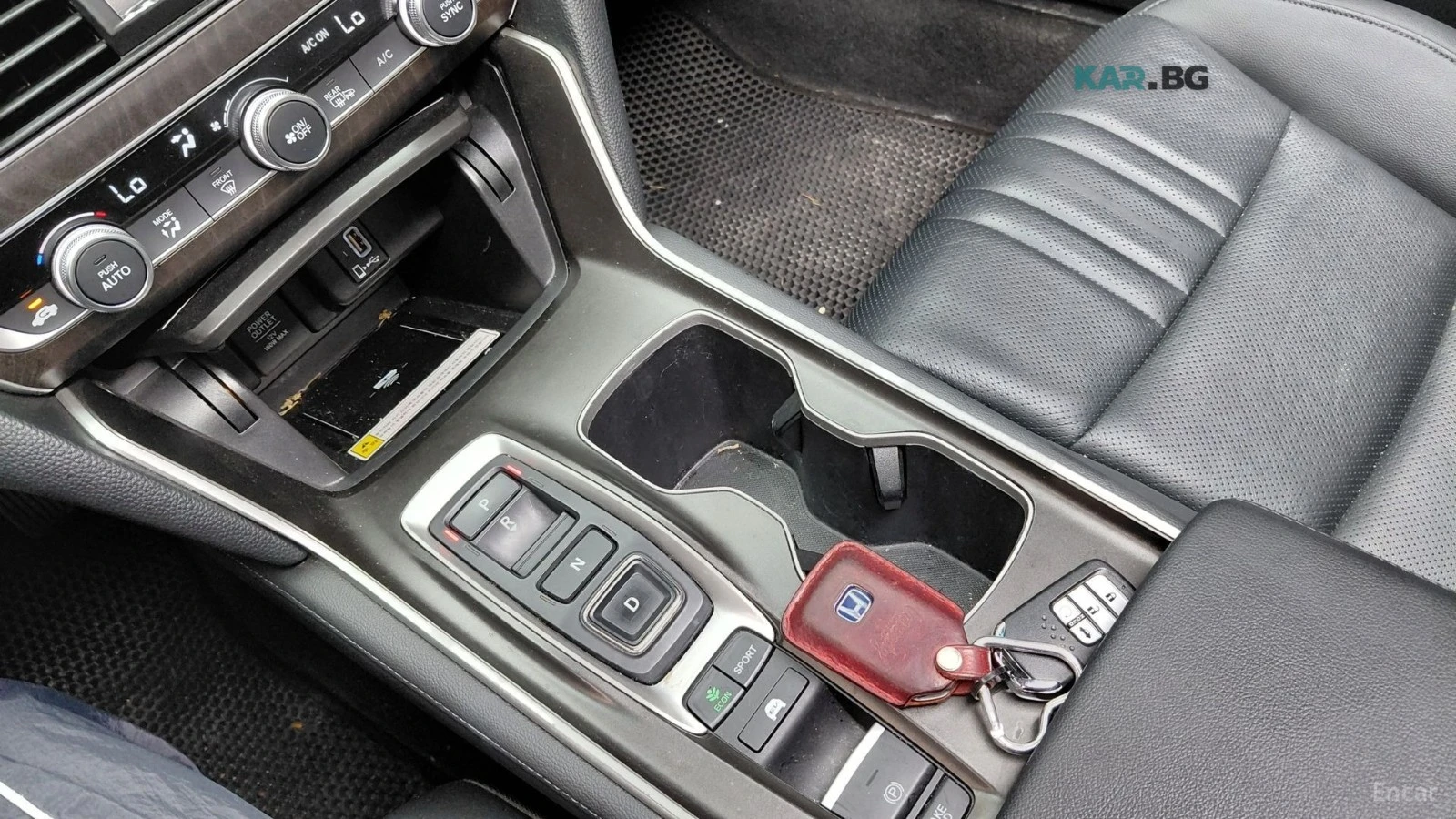 Honda Accord 2.0 Hybrid Touring* КОЖА* НАВИ* ПАНО, снимка 7 - Автомобили и джипове - 55398296