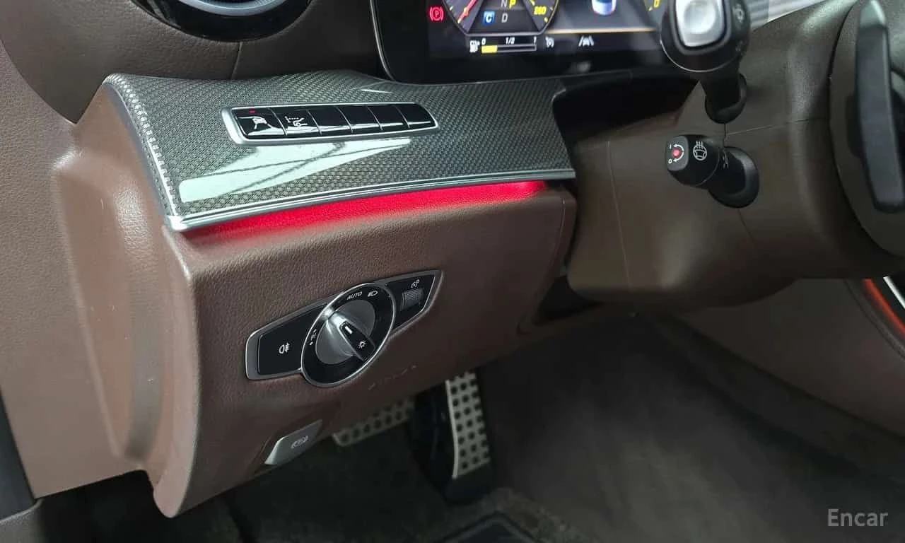 Mercedes-Benz CLS 300 d AMG Line * ОПЦИЯ ЗА ФИНАНСИРАНЕ, снимка 17 - Автомобили и джипове - 55571084
