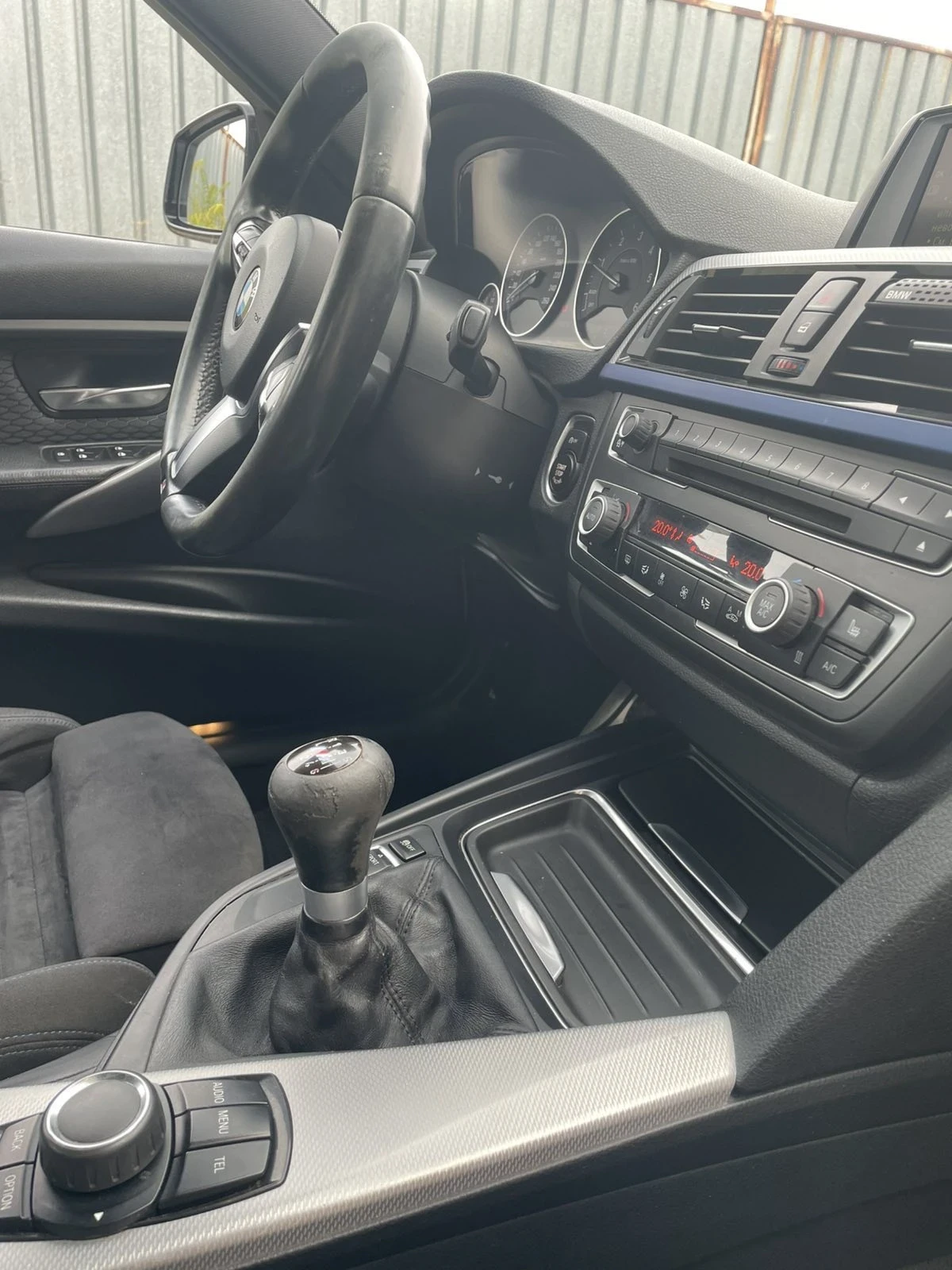 BMW 318 318d M Paket, снимка 8 - Автомобили и джипове - 55589732