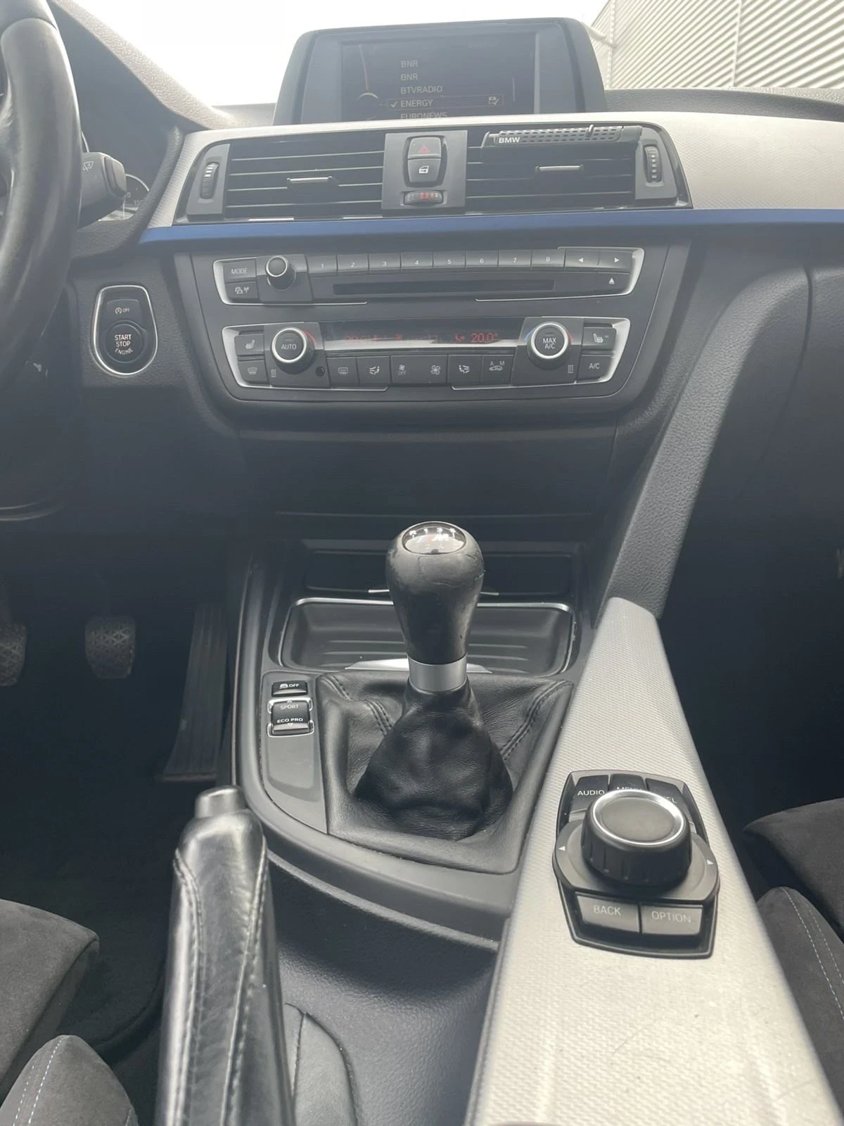 BMW 318 318d M Paket, снимка 7 - Автомобили и джипове - 55589732