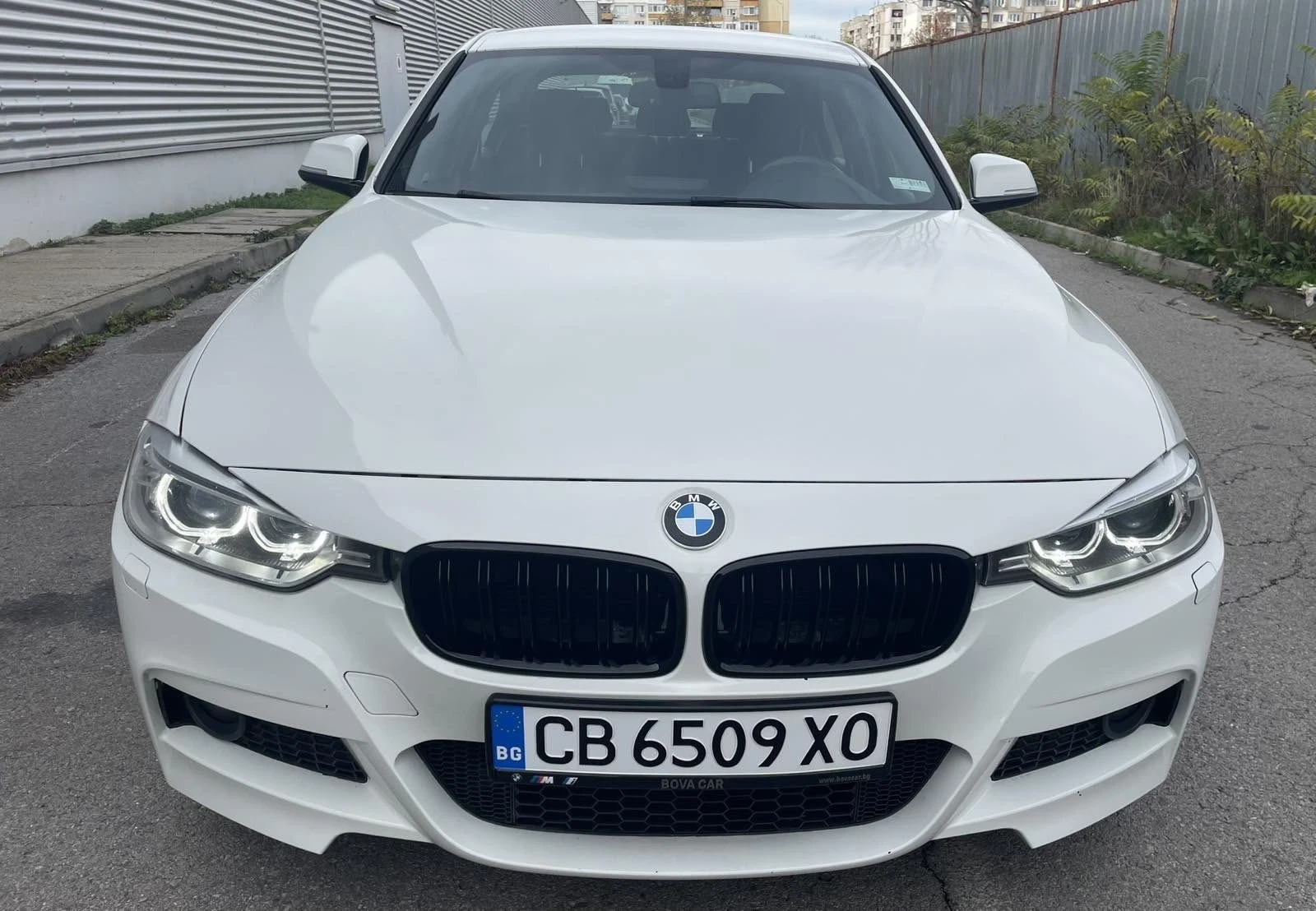 BMW 318 318d M Paket, снимка 9 - Автомобили и джипове - 55589732