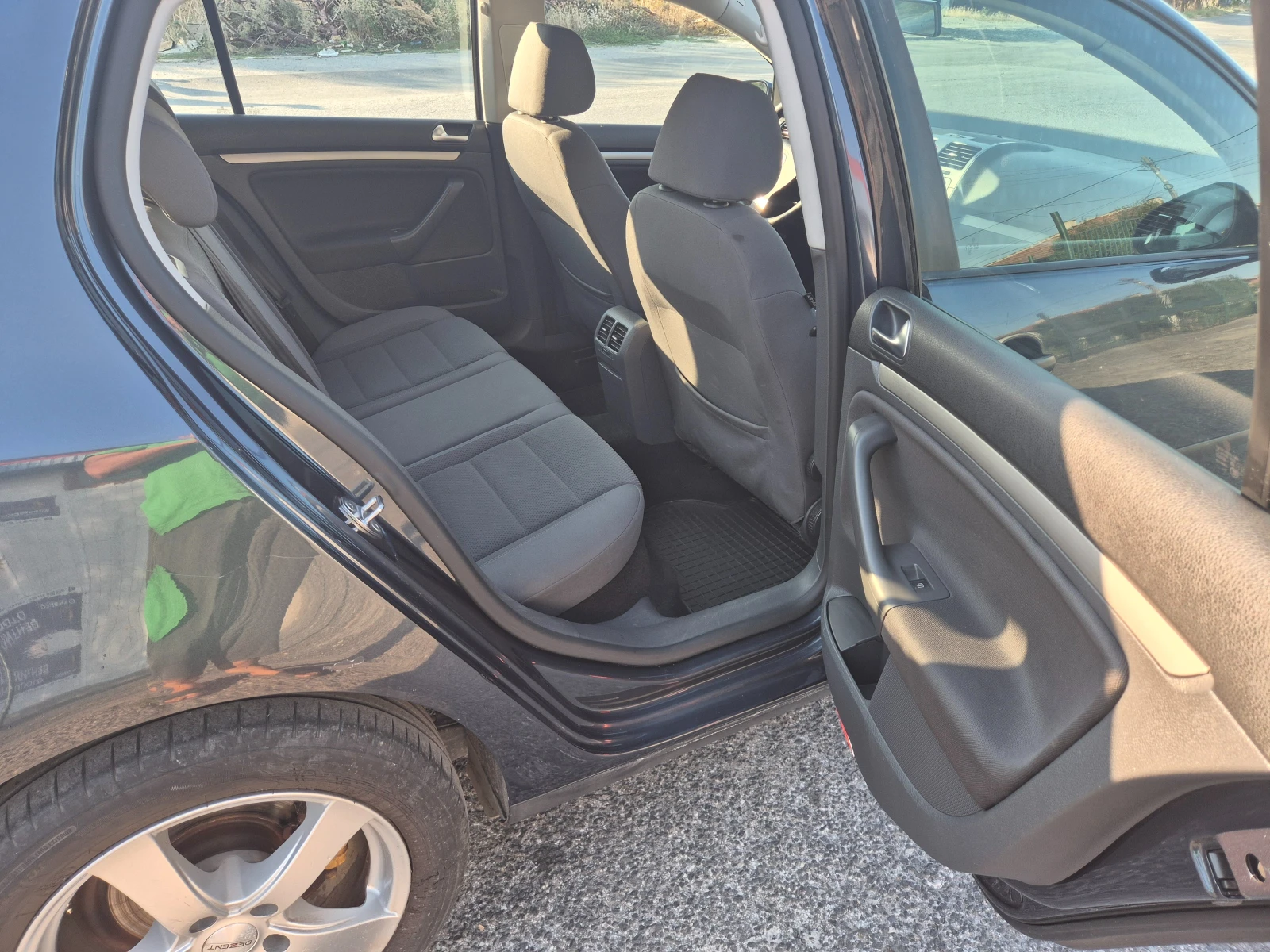 VW Golf 1.9TDI, снимка 12 - Автомобили и джипове - 55743425
