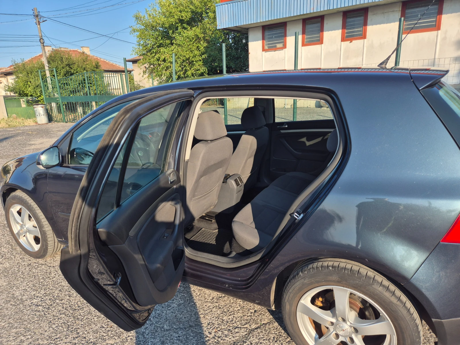 VW Golf 1.9TDI, снимка 15 - Автомобили и джипове - 55743425