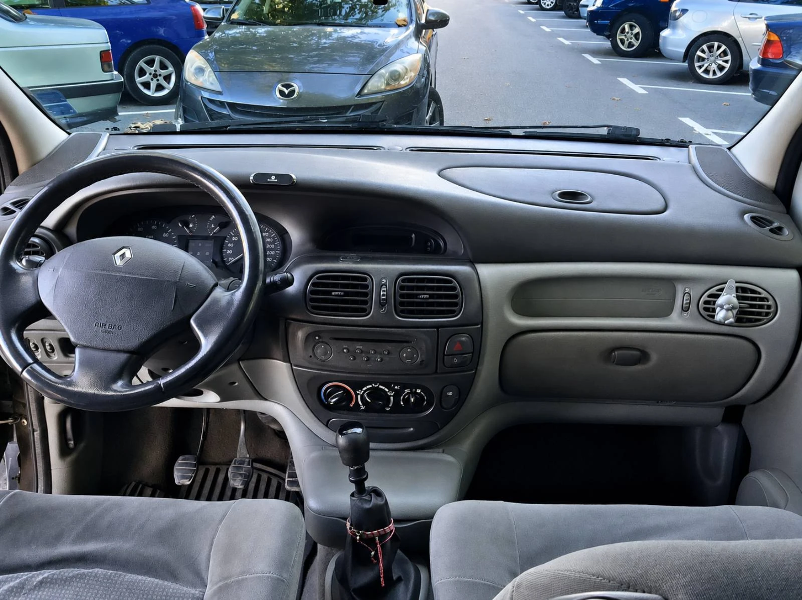 Renault Scenic, снимка 6 - Автомобили и джипове - 55784507