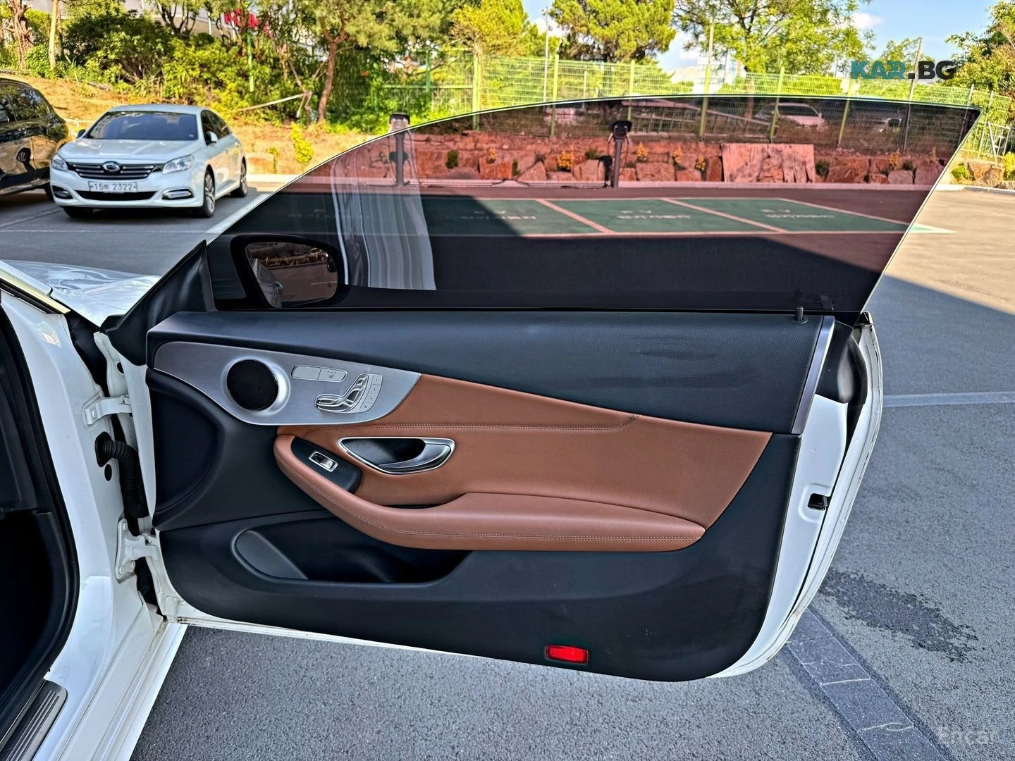 Mercedes-Benz C 220 HUD* КОЖА* НАВИ* ПАНО* ПОДГРЕВ, снимка 10 - Автомобили и джипове - 55897955