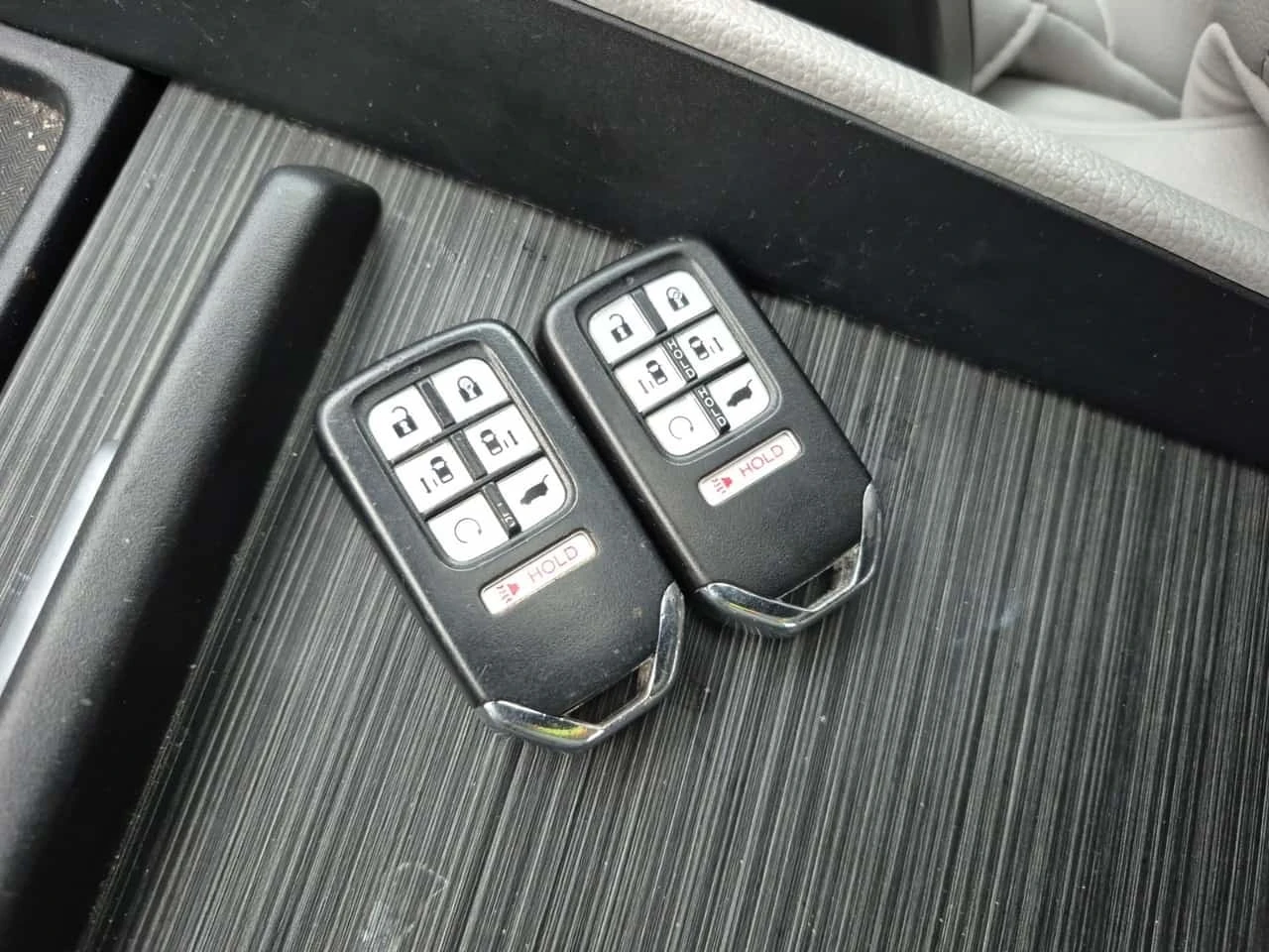Honda Odyssey * Touring * CARFAX * ����������� | Mobile.bg � ����������� 8