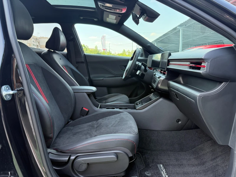 Hyundai Kona N-LINE, 1.6T AWD, снимка 8 - Автомобили и джипове - 50728543