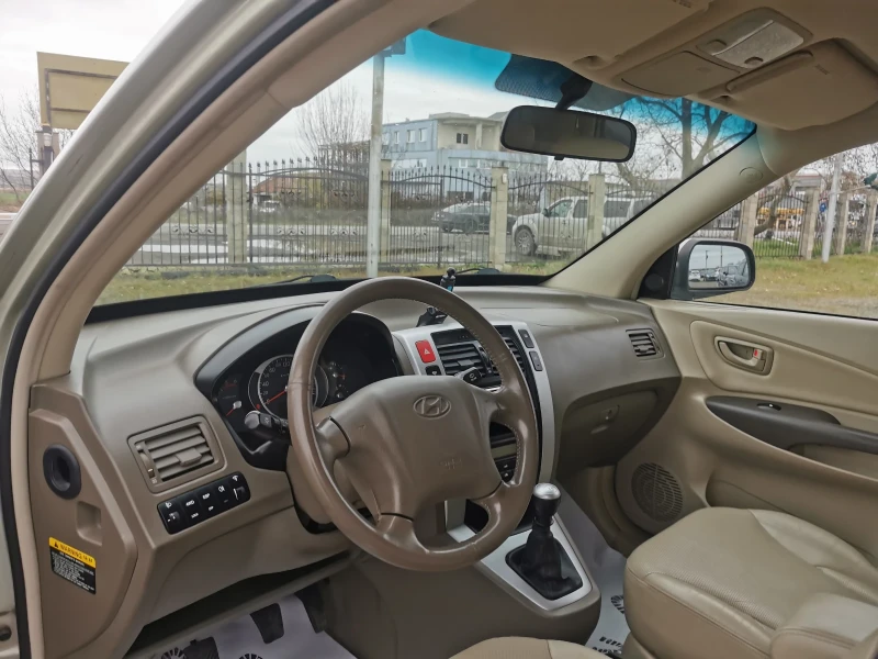 Hyundai Tucson 2, 0CRDI, снимка 8 - Автомобили и джипове - 52528094