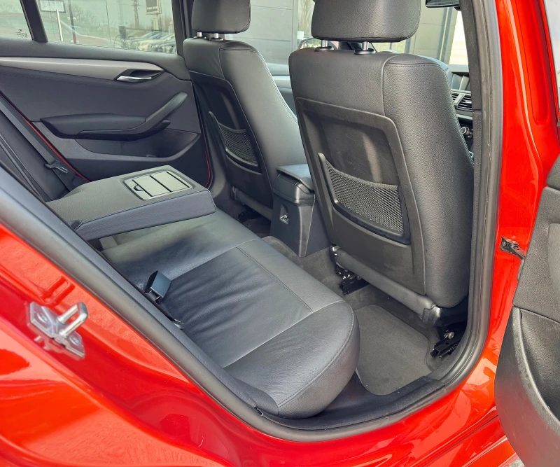 BMW X1 2.0d Xdrive Face * M-Pack* Подгрев/Кожа/Навигация , снимка 14 - Автомобили и джипове - 52878681